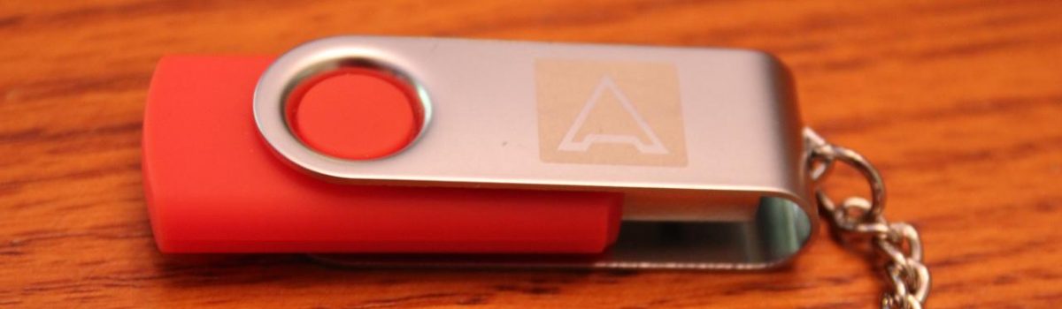 Arregla una memoria USB o SD muerta con Linux